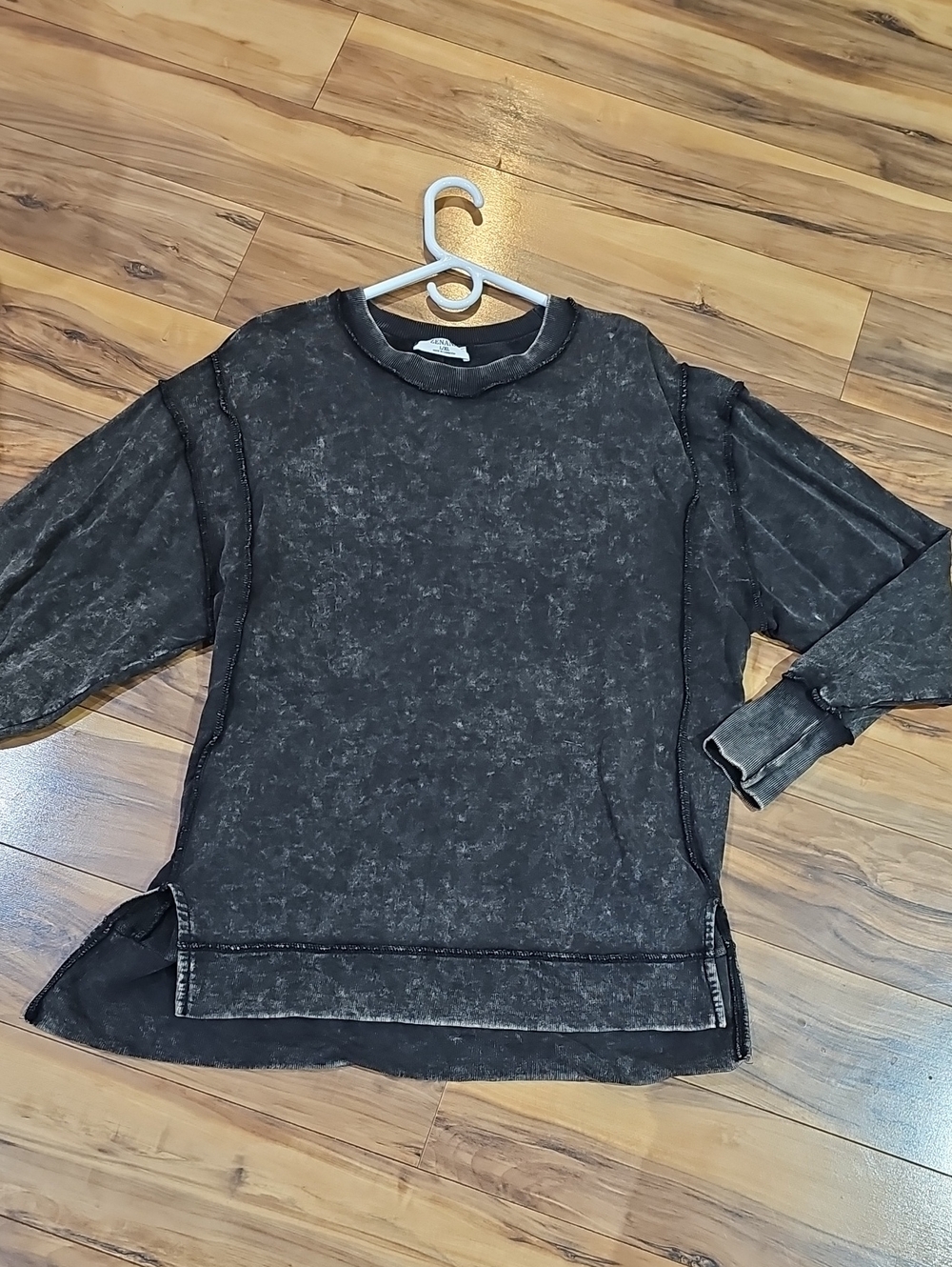 Zenana Women's L/XL Mineral Washed Black Long Sleeve Pullover Sweatshirt